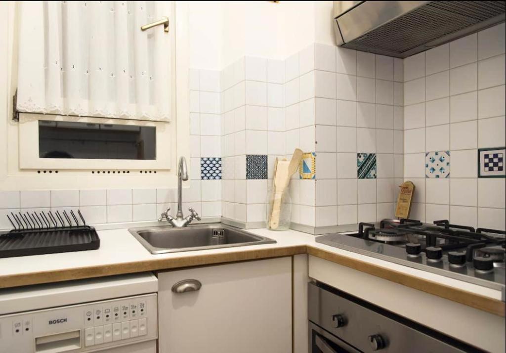 Joivy Classic Flat Near Basilica Di Sant'Ambrogio Daire Milano Dış mekan fotoğraf
